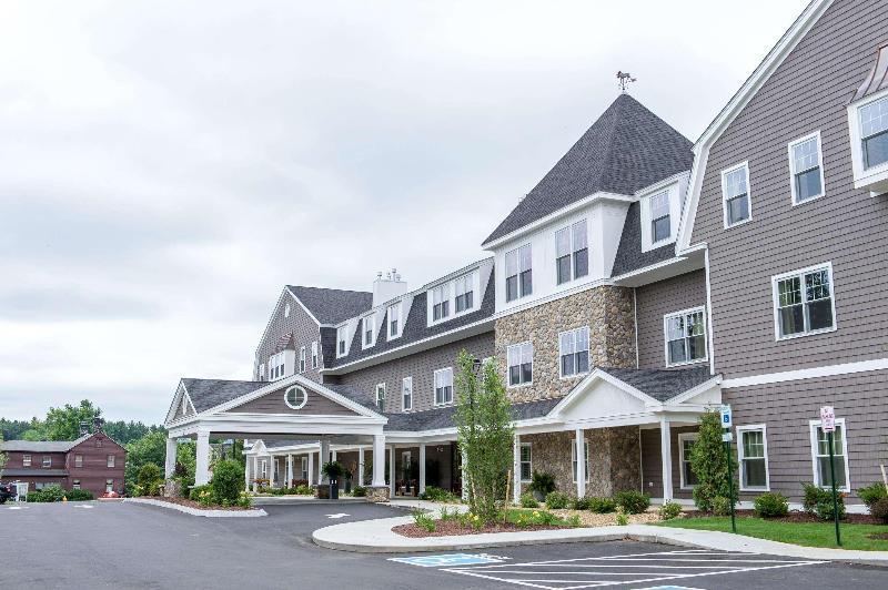 Bedford Village Inn Exterior photo