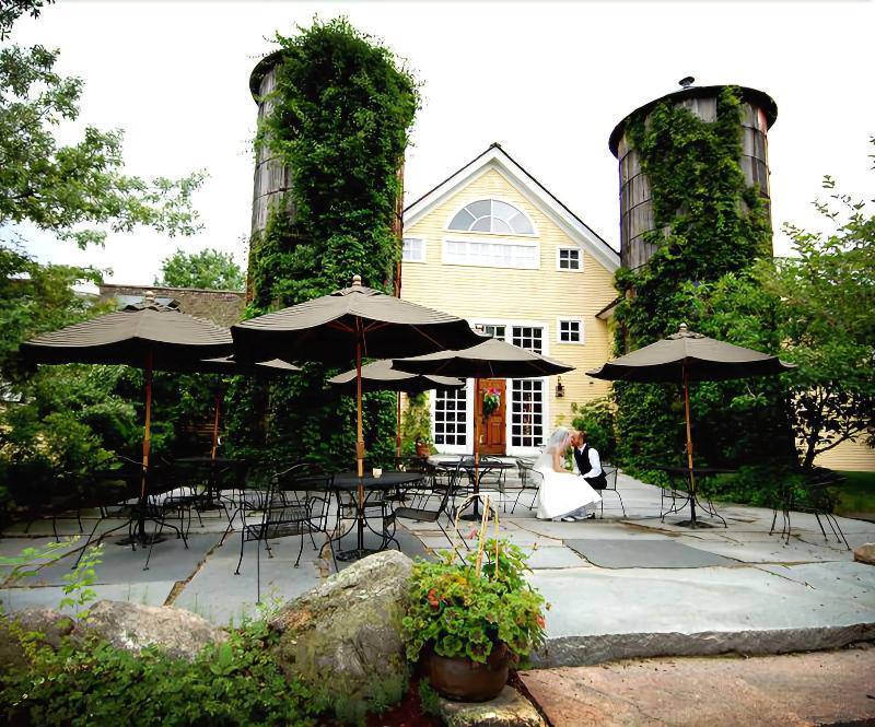 Bedford Village Inn Exterior photo